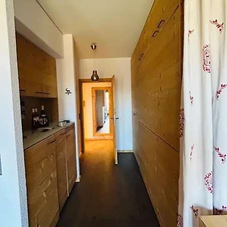 Ski-in And Out In 2000 *